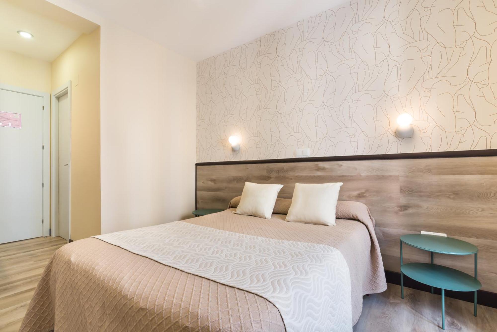 Hostal Art Madrid — Photos 3